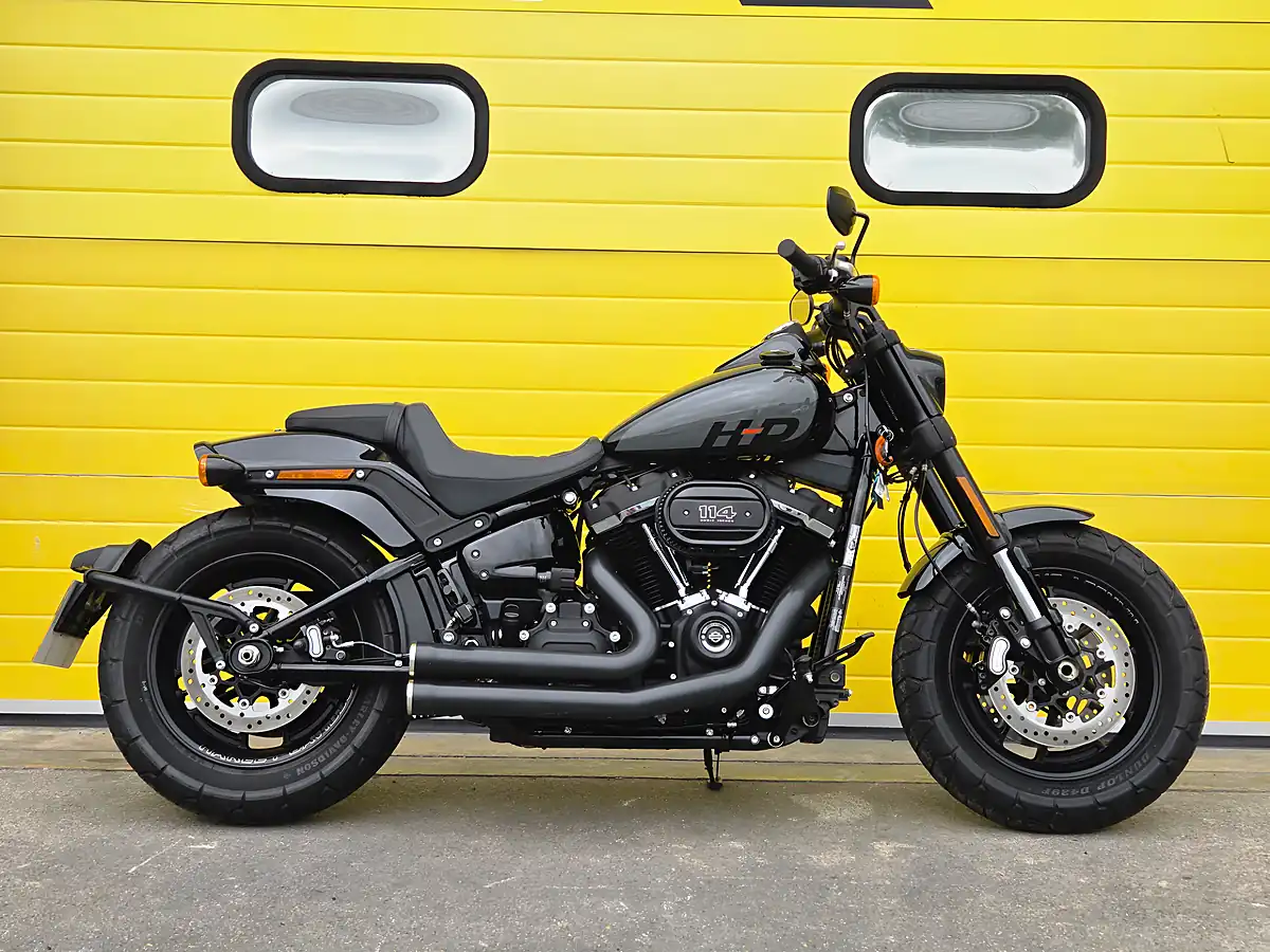 Used 2023 Harley-Davidson Softail Fat Bob Black - Interior and Exterior details 2
