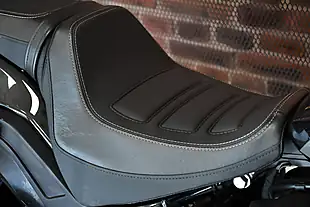 Used 2023 Harley-Davidson Softail Fxfbs Fat Bob - Interior and Exterior details 10