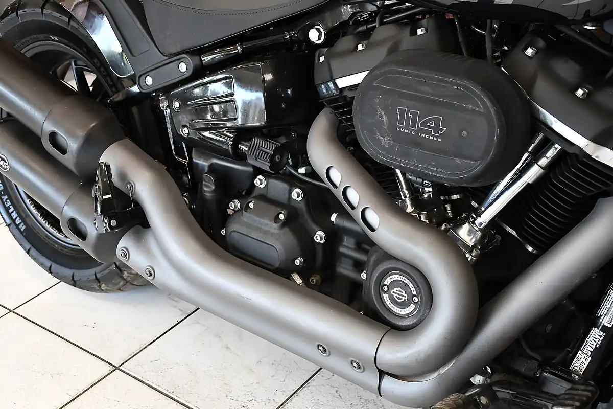 Used 2023 Harley-Davidson Softail Fxfbs Fat Bob - Interior and Exterior details 2