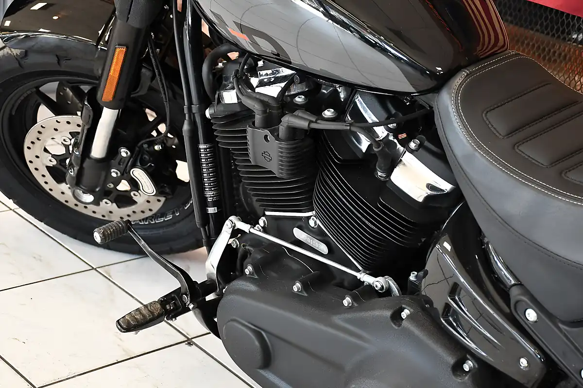 Used 2023 Harley-Davidson Softail Fxfbs Fat Bob - Interior and Exterior details 5