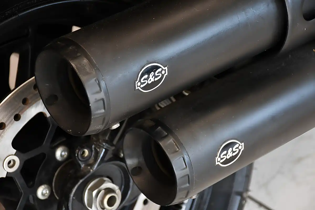Used 2023 Harley-Davidson Softail Fxfbs Fat Bob - Interior and Exterior details 8
