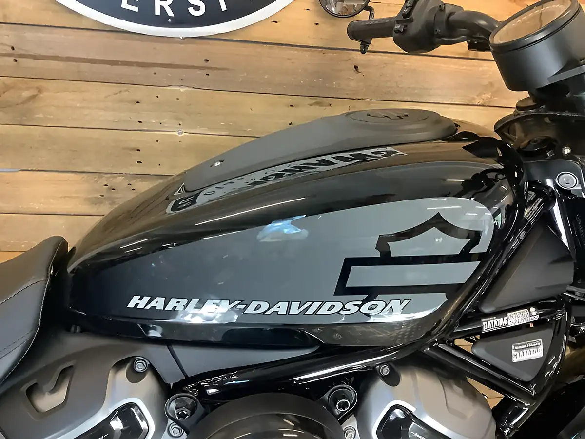 Used 2023 Harley-Davidson Sportster Nightster Black - Interior and Exterior details 8