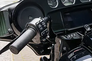 Used 2023 Harley-Davidson Street Glide ST Vivid Black - Interior and Exterior details 19