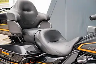 Used 2023 Harley-Davidson Ultra Limited Apex Apex Black - Interior and Exterior details 15