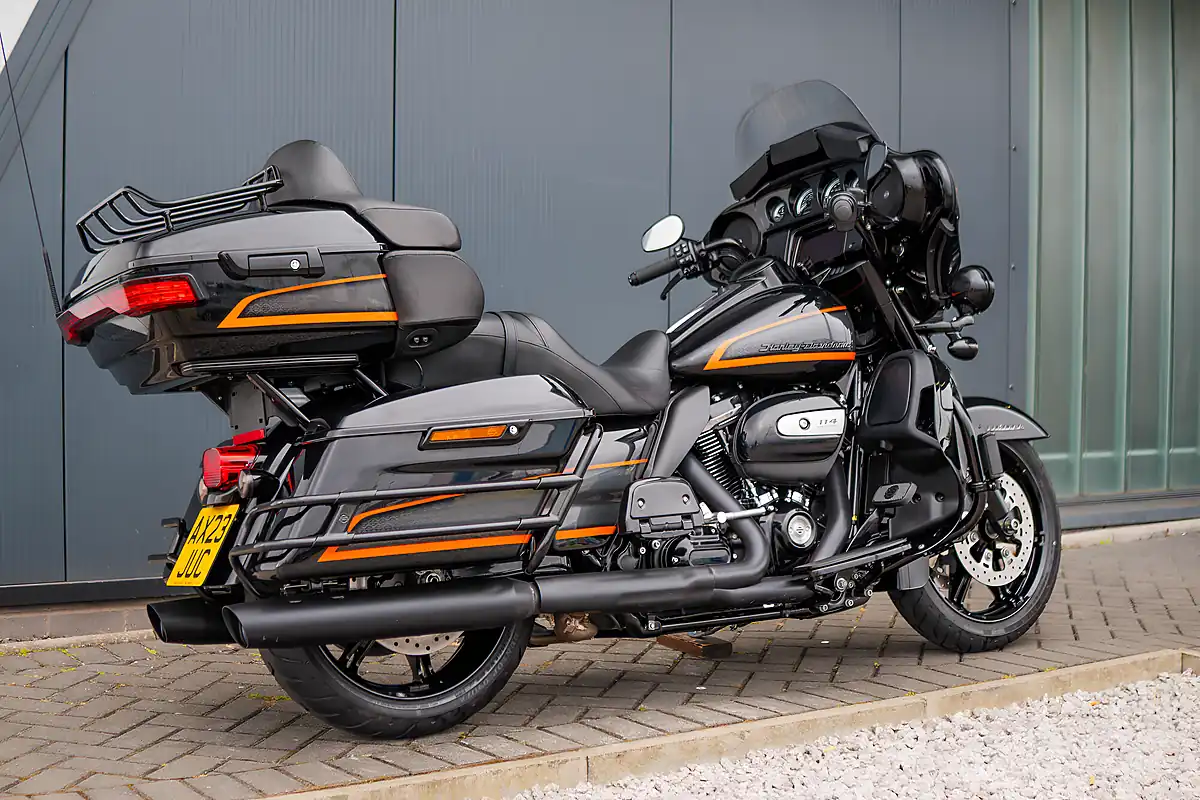 Used 2023 Harley-Davidson Ultra Limited Apex Apex Black - Interior and Exterior details 6