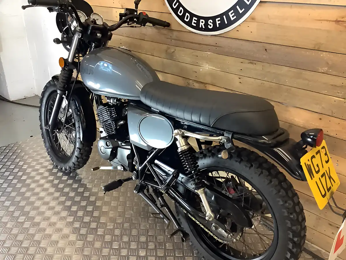 Used 2023 Herald Motor Co Scrambler Grey - Interior and Exterior details 4