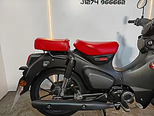 Used 2023 Honda C125 Cub Supercub Grey - Interior and Exterior details 10