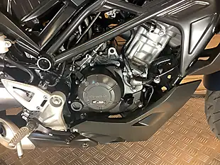 Used 2023 Honda Cb R Blue - Interior and Exterior details 16