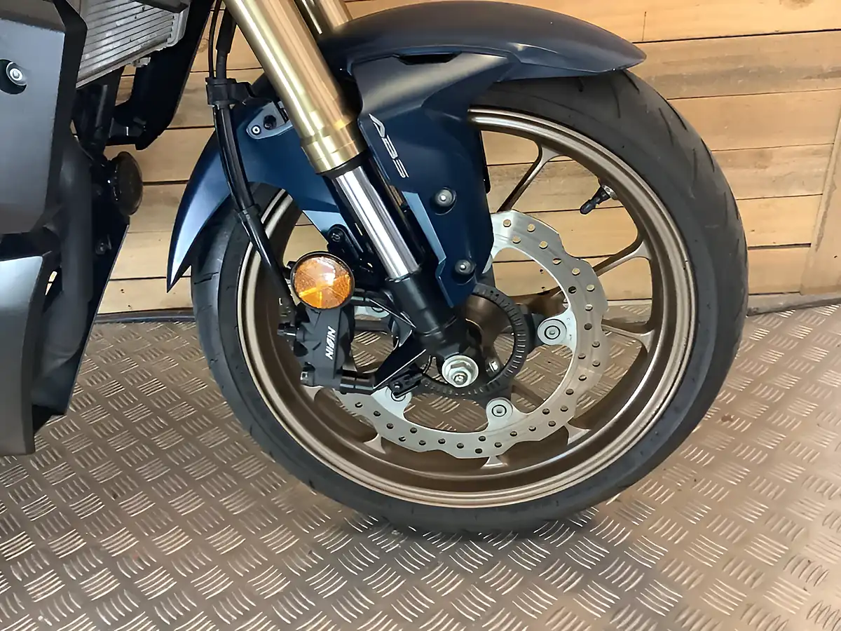 Used 2023 Honda Cb R Blue - Interior and Exterior details 20