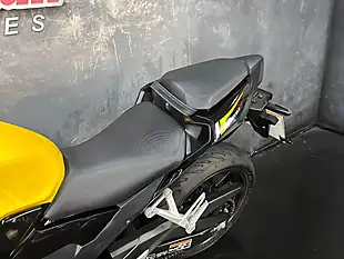 Used 2023 Honda CB500F 500 Yellow - Interior and Exterior details 19
