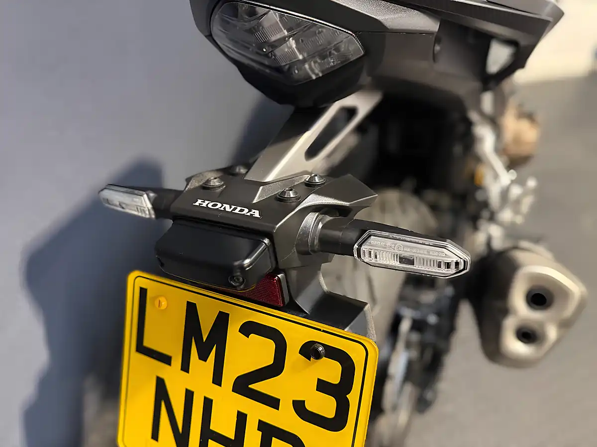 Used 2023 Honda CB500F - Interior and Exterior details 12