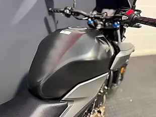 Used 2023 Honda CB500F - Interior and Exterior details 13