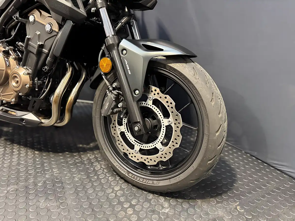 Used 2023 Honda CB500F - Interior and Exterior details 7