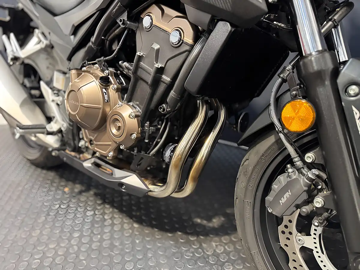 Used 2023 Honda CB500F - Interior and Exterior details 8