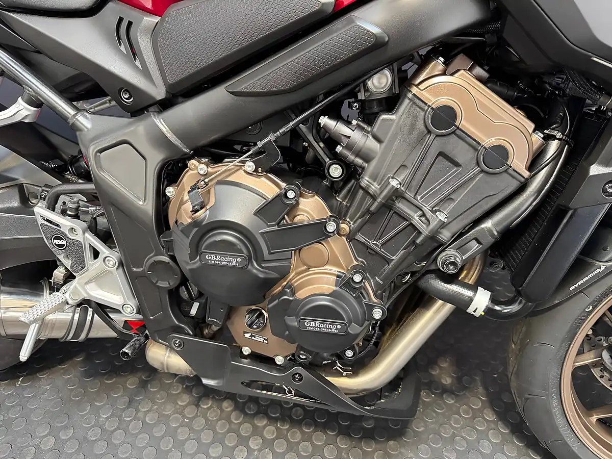 Used 2023 Honda CB650R - Interior and Exterior details 10