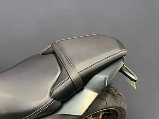 Used 2023 Honda CB650R - Interior and Exterior details 18