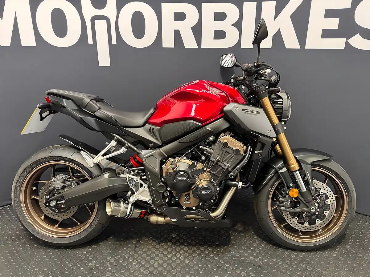Used 2023 Honda CB650R - Interior and Exterior details 3