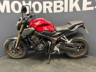 Used 2023 Honda CB650R - Interior and Exterior details 4