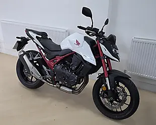 Used 2023 Honda CB750 Hornet White - Interior and Exterior details 2