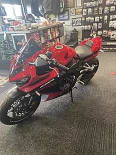 Used 2023 Honda CBR650 Supersport - Interior and Exterior details 5