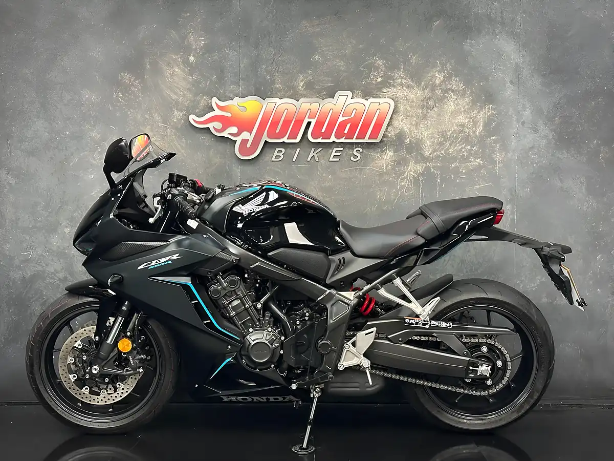 Used 2023 Honda CBR650R 650 R Black - Interior and Exterior details 2