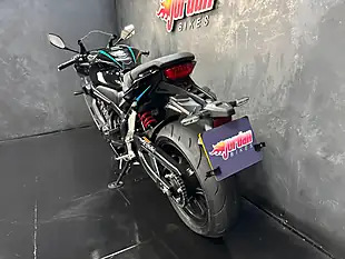 Used 2023 Honda CBR650R 650 R Black - Interior and Exterior details 20