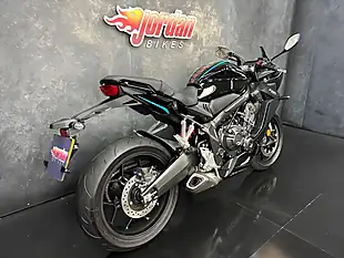 Used 2023 Honda CBR650R 650 R Black - Interior and Exterior details 6