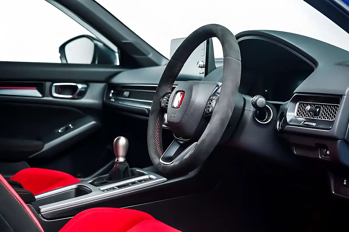 Used 2023 Honda Civic Type R Racing Blue Pearl - Interior and Exterior details 8