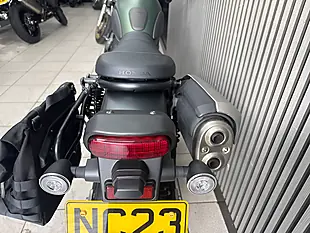Used 2023 Honda Cl 500 a-P Green - Interior and Exterior details 16