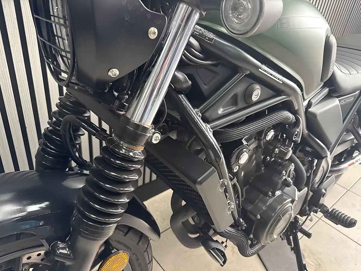 Used 2023 Honda Cl 500 a-P Green - Interior and Exterior details 18
