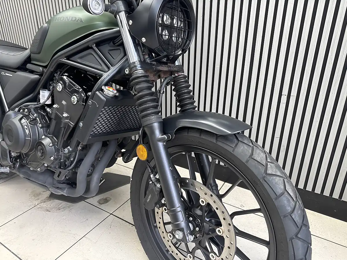 Used 2023 Honda Cl 500 a-P Green - Interior and Exterior details 4