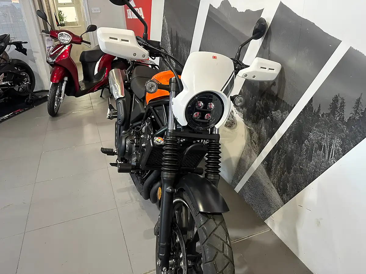 Used 2023 Honda CL500 Orange Metallic - Interior and Exterior details 13