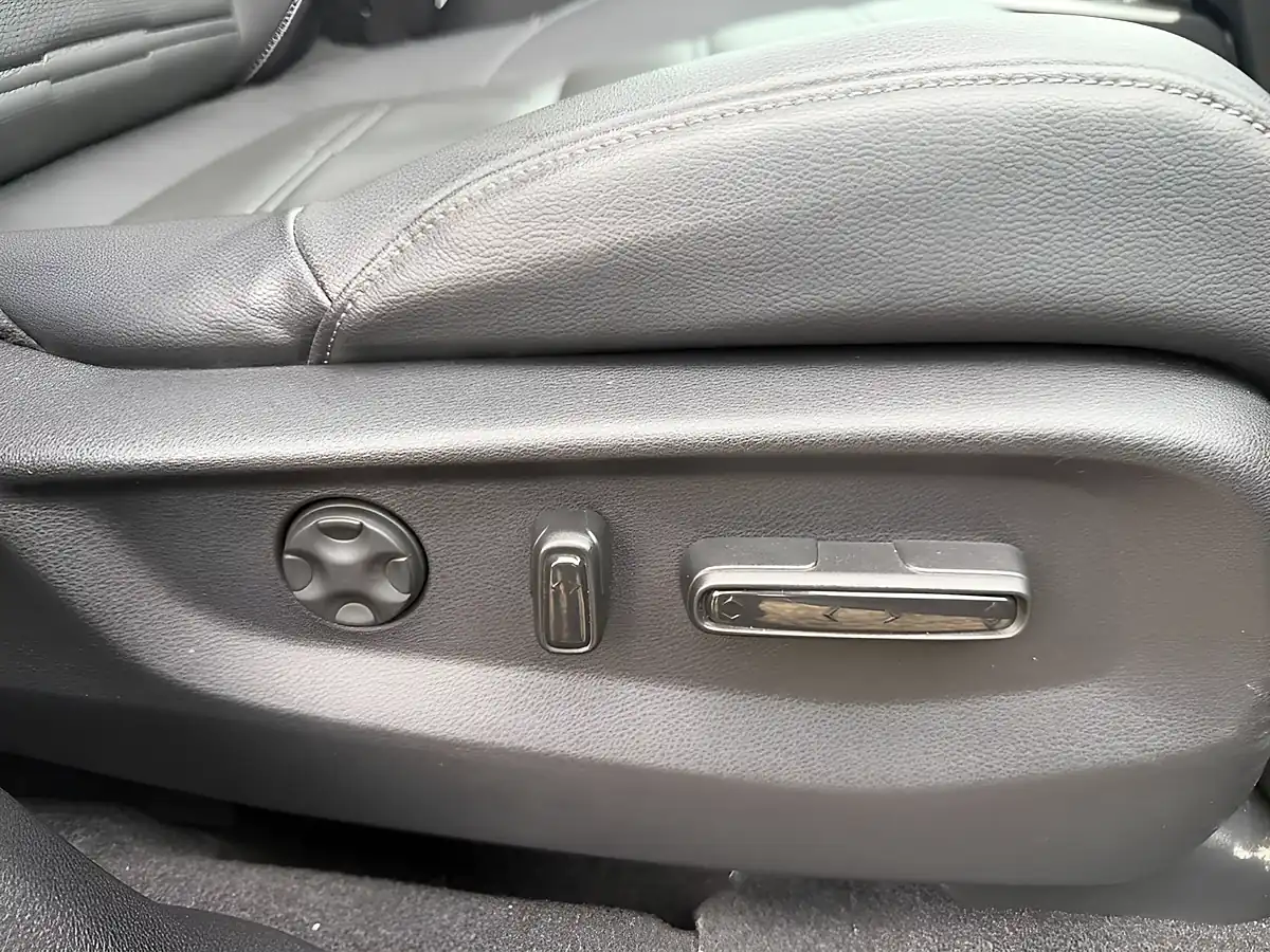 Used 2023 Honda Cr-V Ex Black - Interior and Exterior details 11