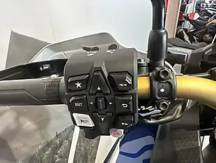 Used 2023 Honda CRF1100L Africa Twin Adventure Sports White - Interior and Exterior details 15