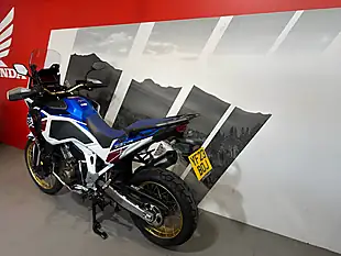 Used 2023 Honda CRF1100L Africa Twin Adventure Sports White - Interior and Exterior details 17