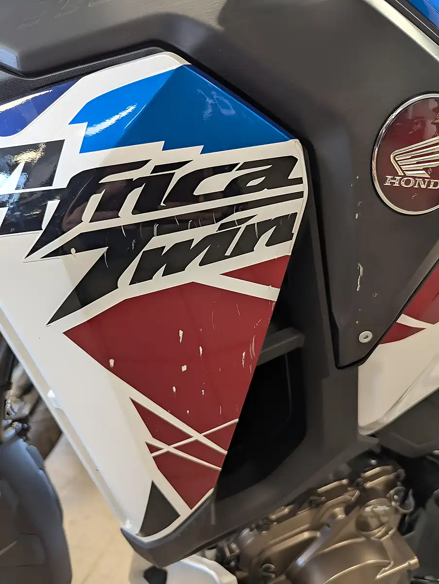 Used 2023 Honda CRF1100L Africa Twin Adventure Sports White - Interior and Exterior details 2