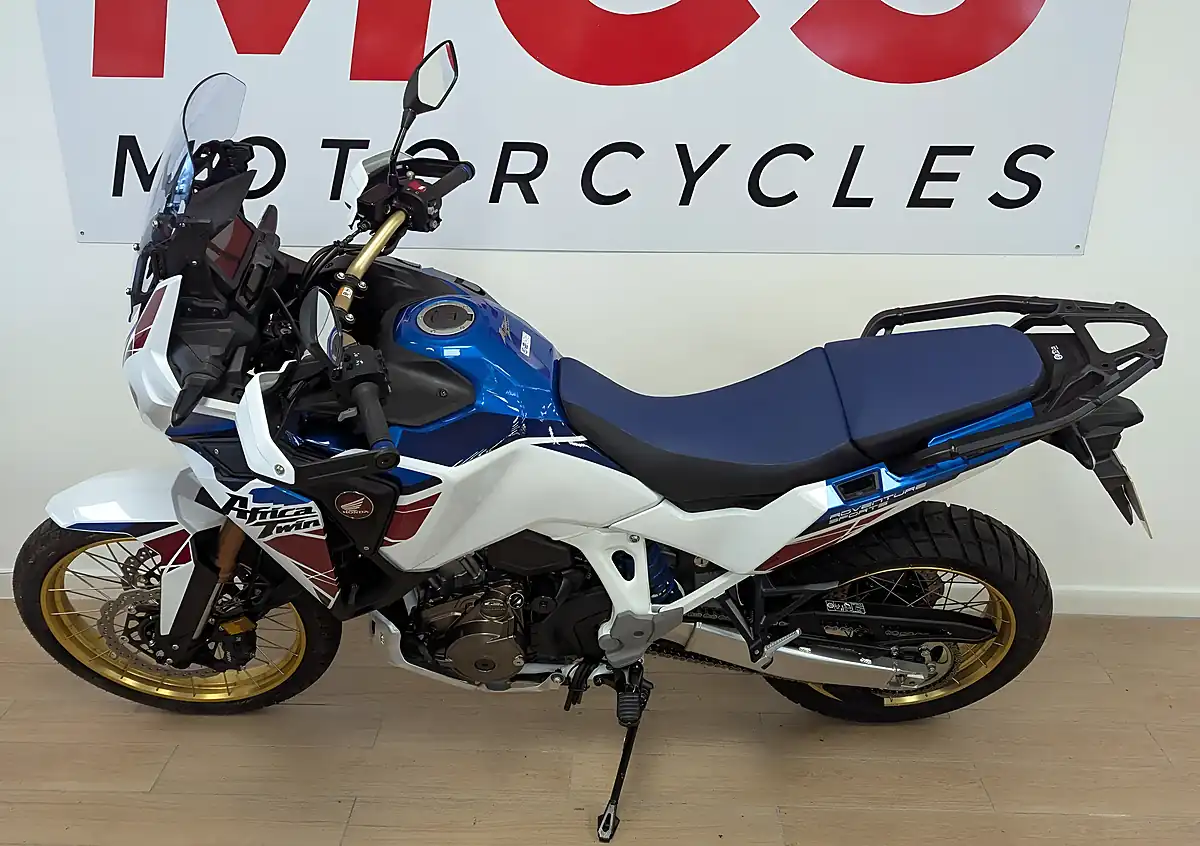 Used 2023 Honda CRF1100L Africa Twin Adventure Sports White - Interior and Exterior details 9
