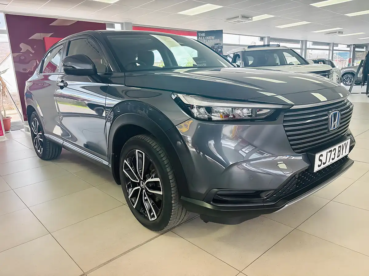 Used 2023 Honda Hr-V Elegance Grey - Front View
