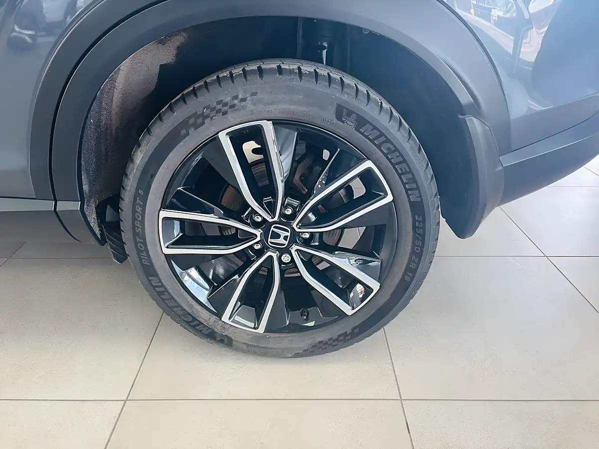 Used 2023 Honda Hr-V Elegance Grey - Interior and Exterior details 13