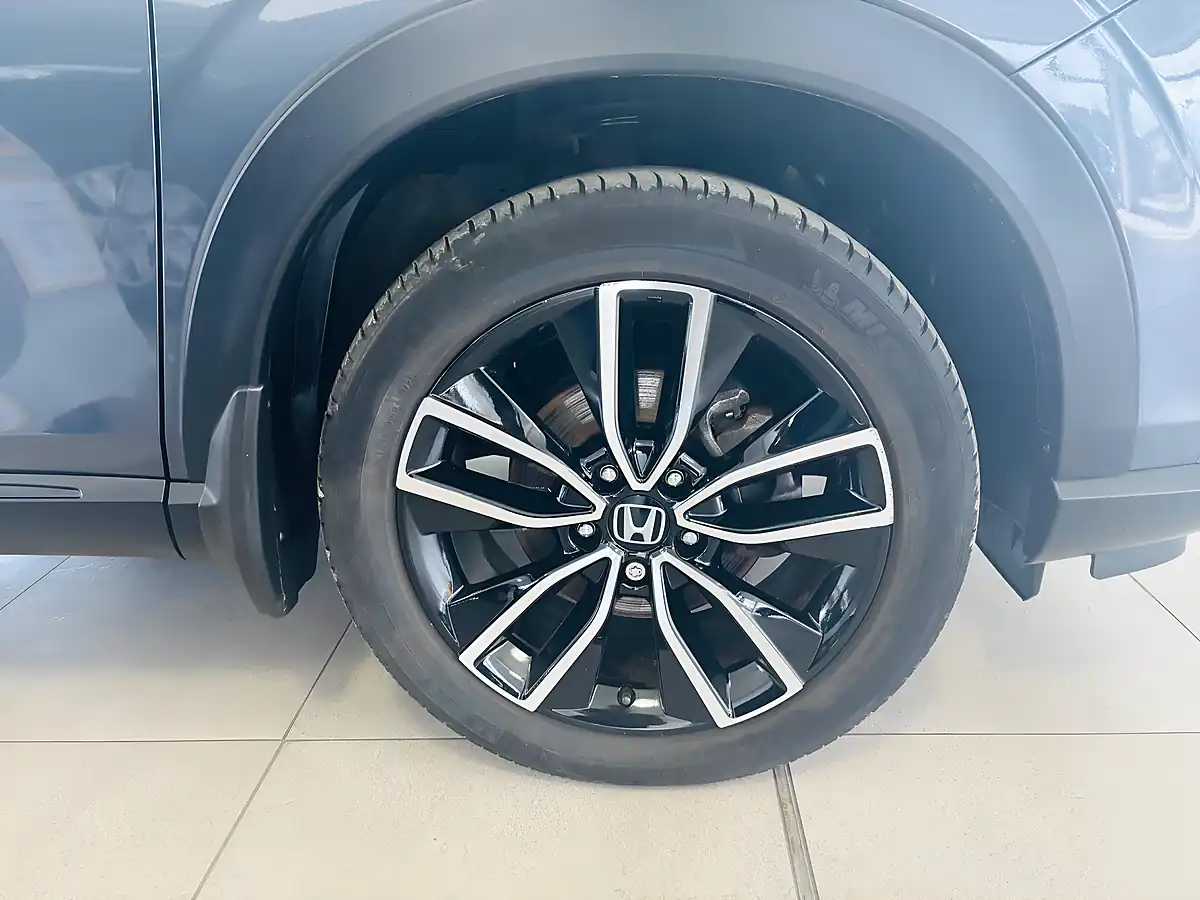 Used 2023 Honda Hr-V Elegance Grey - Interior and Exterior details 7