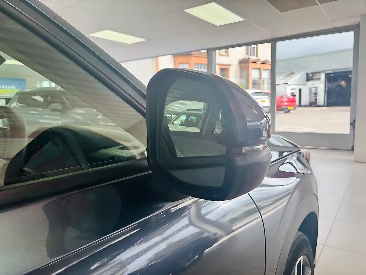 Used 2023 Honda Hr-V Elegance Grey - Interior and Exterior details 8