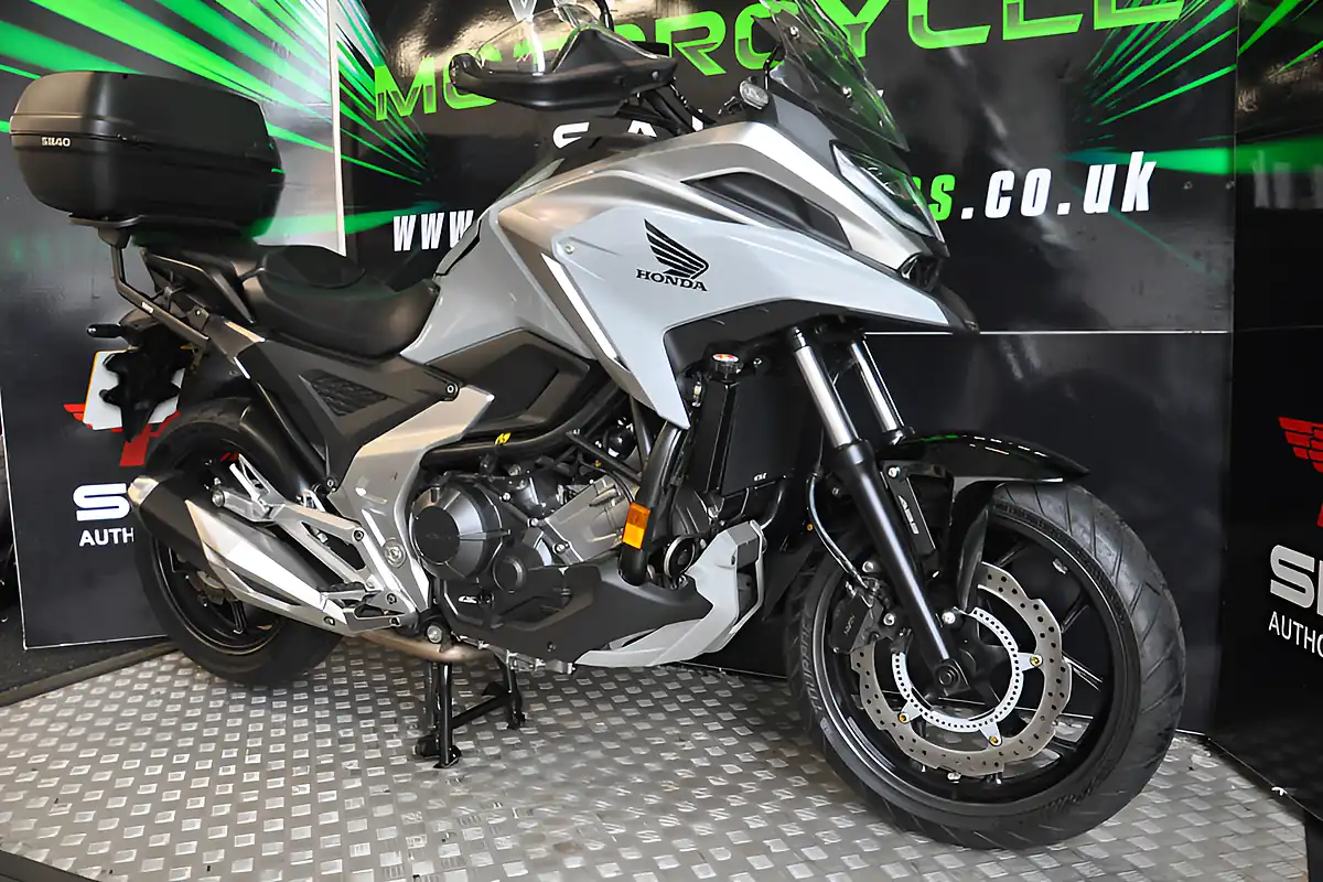 Used 2023 Honda NC750 X a Silver - Interior and Exterior details 16