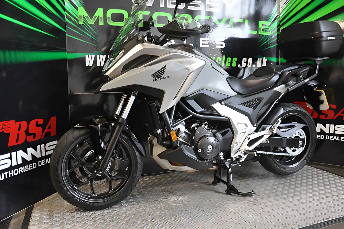 Used 2023 Honda NC750 X a Silver - Interior and Exterior details 2