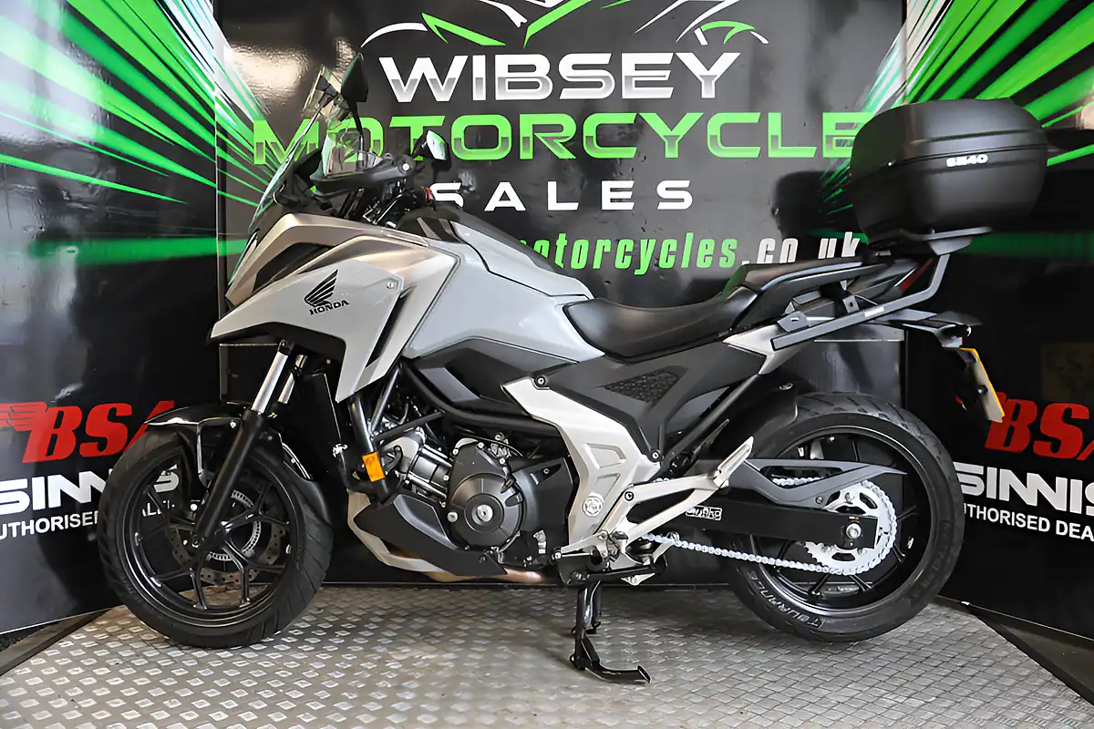Used 2023 Honda NC750 X a Silver - Interior and Exterior details 4