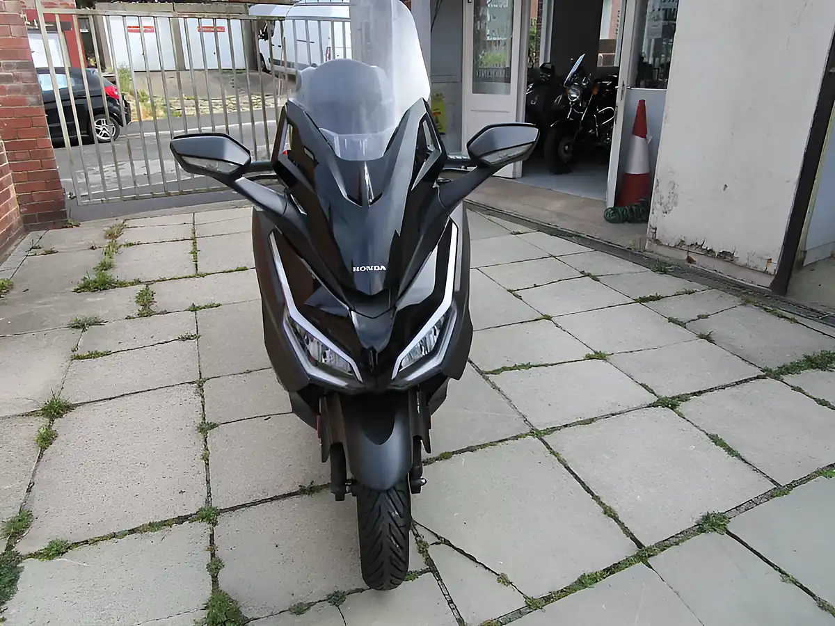 Used 2023 Honda Nss 350 a-P Black - Interior and Exterior details 5