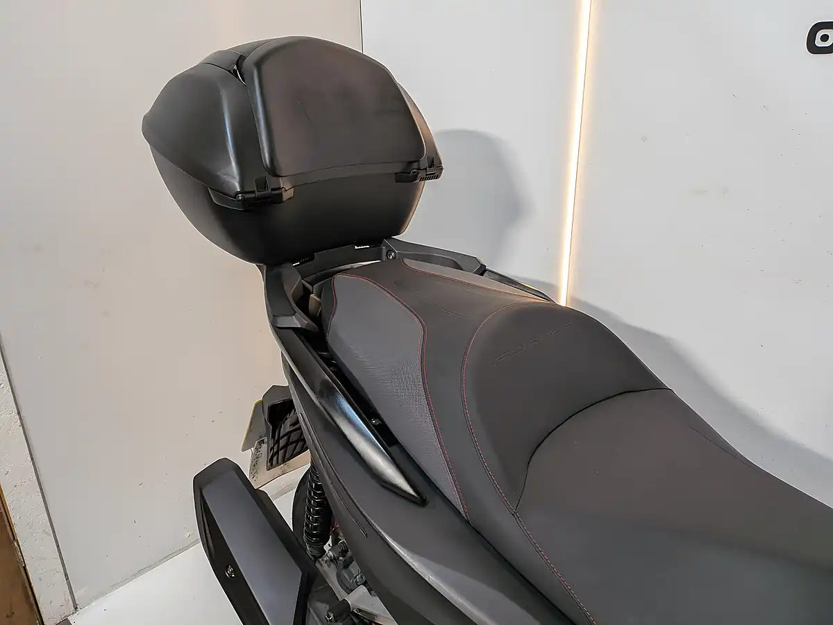 Used 2023 Honda NSS125 Forza Special Edition Grey - Interior and Exterior details 13