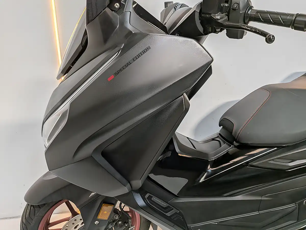 Used 2023 Honda NSS125 Forza Special Edition Grey - Interior and Exterior details 15