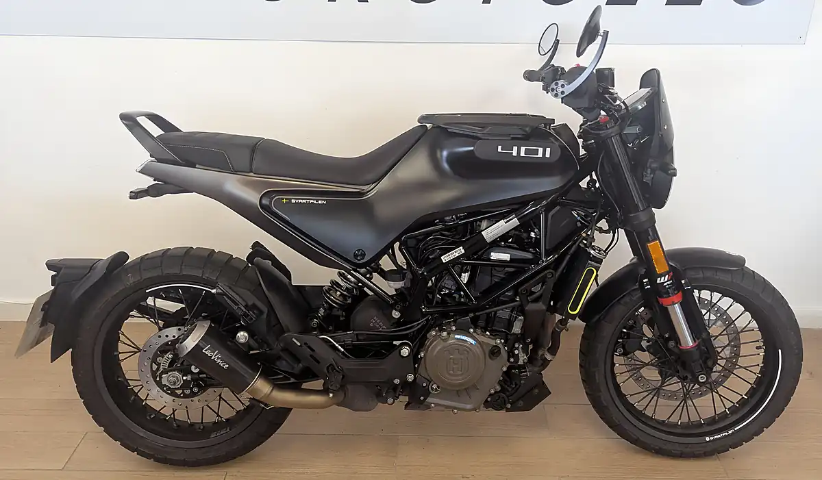 Used 2023 Husqvarna Svartpilen 401 Black - Interior and Exterior details 5