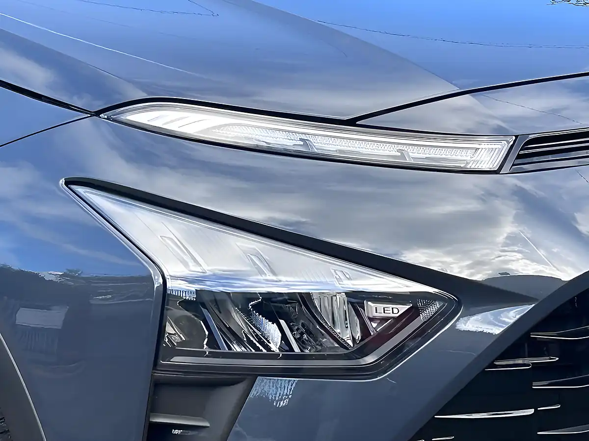 Used 2023 Hyundai Bayon Premium Aurora Grey - Interior and Exterior details 8