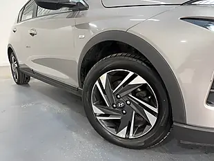 Used 2023 Hyundai Bayon Se Connect Bronze - Interior and Exterior details 4